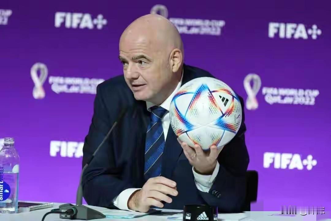 世界杯转播权陷天价僵局，其实这几年转播费涨得真的挺吓人，2026年这届初始报价，
