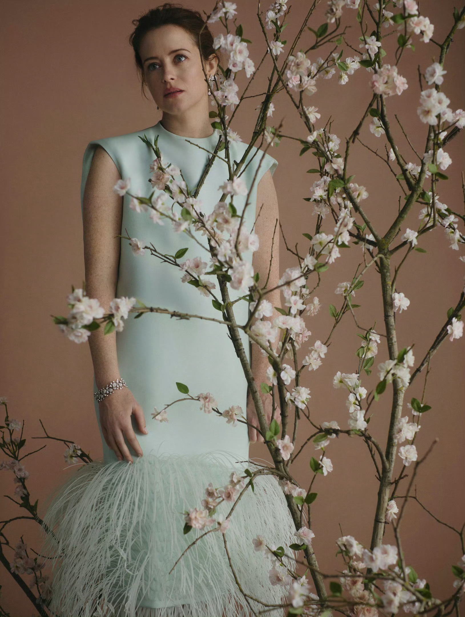 Claire Foy for Harper's Bazaar摄影： Agata 