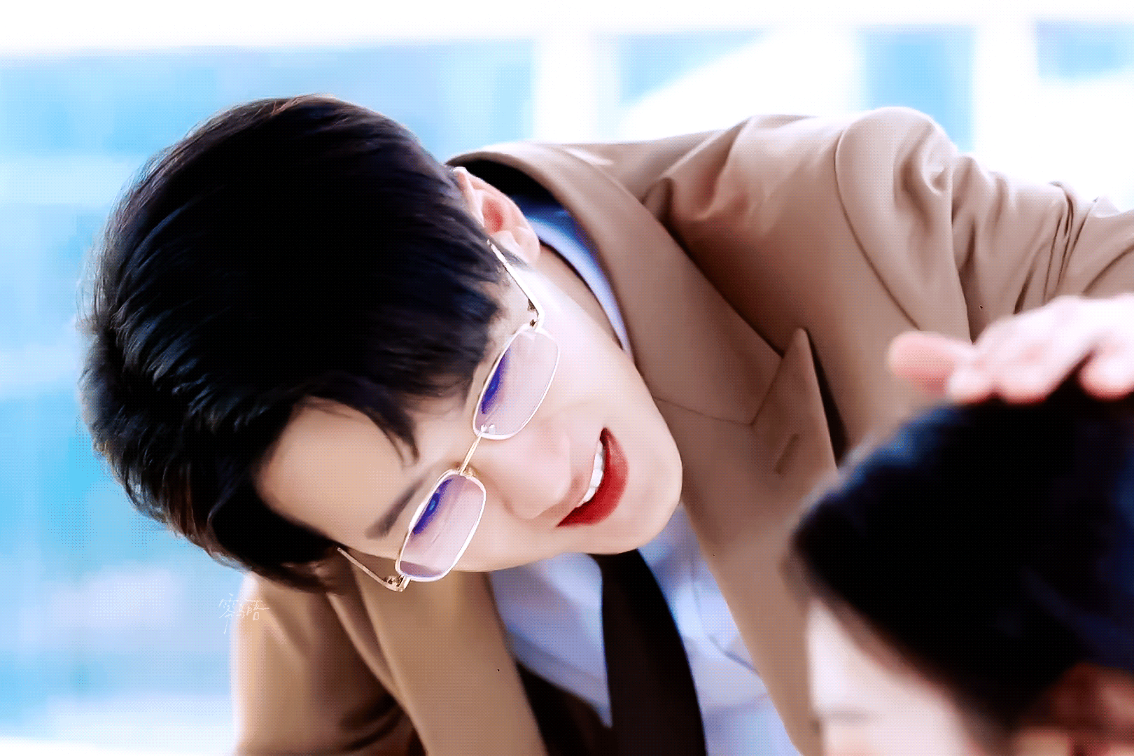 阔耐嘟非总！！！！谁不爱！！！檀健次爱情有烟火  | 檀健次李亦非