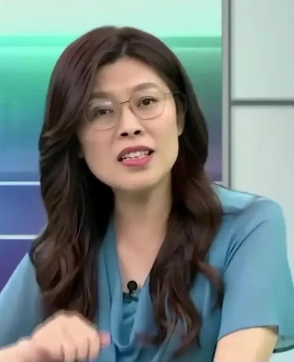 郑丽文这次，确实说了一句很多人不敢当面说的话。

在台湾政坛，大家早就习惯了拐弯