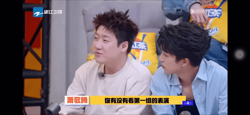 #Capper说萧敬腾唱的没张碧晨好##闪光的夏天#音乐无界，评价有声！Capp