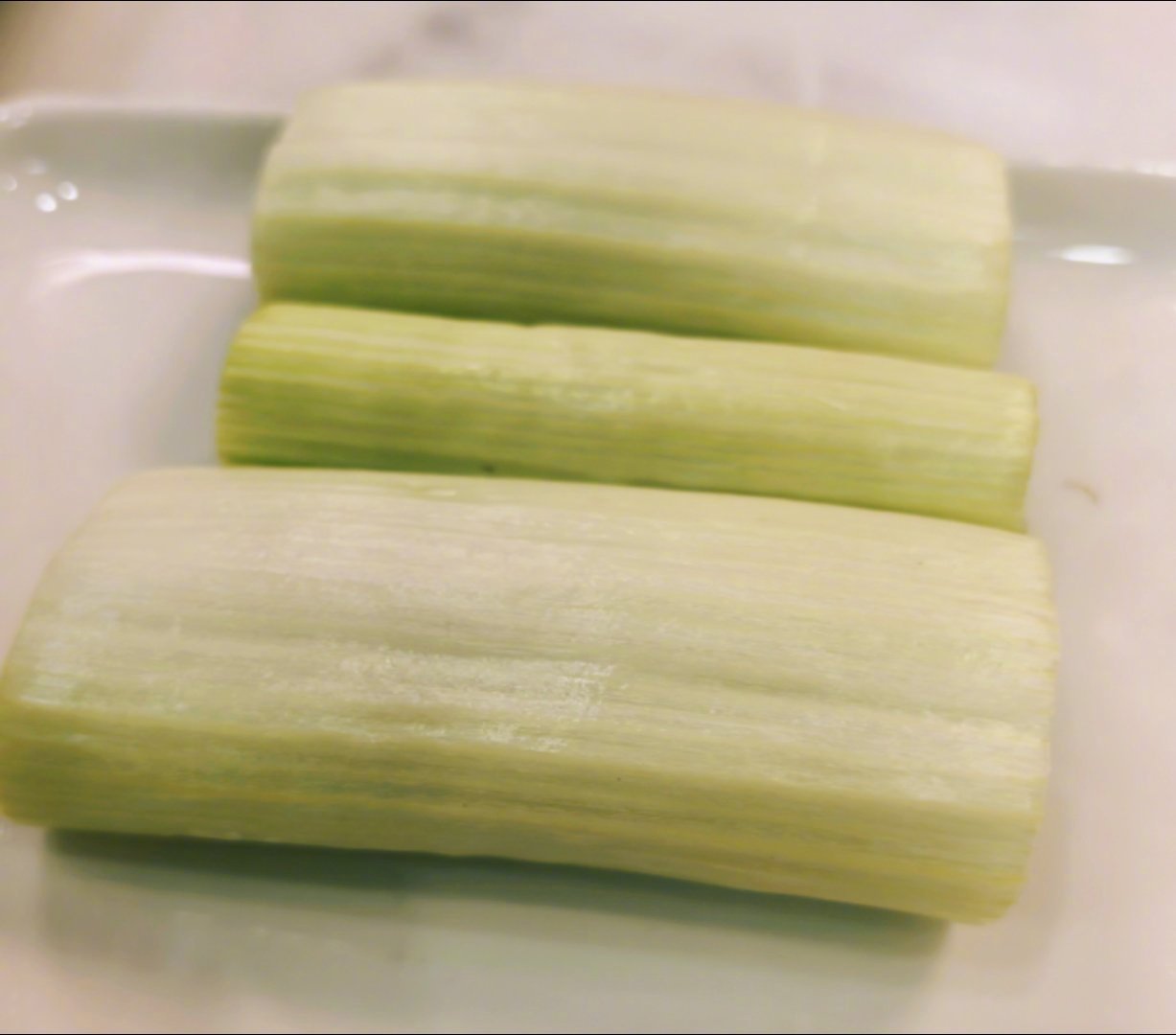 山东各种食物我都还它挺喜欢的，不过这个大葱试过几次也还是享受不了。很多人说是甜的