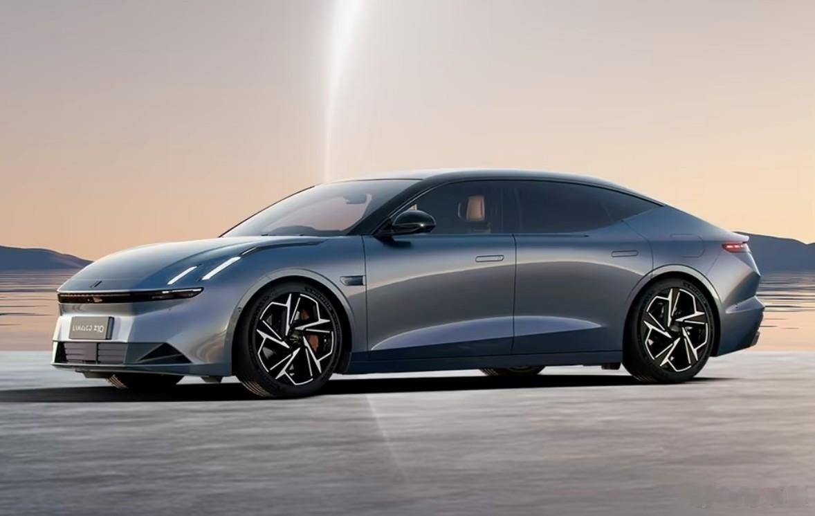 领克推出10 EV并非重复布局，而是优化纯电产品矩阵、补齐Z10短板的举措。两款