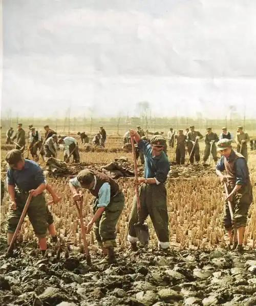 六七十年代，中国军人和民兵那可是让美西方国家闻风丧胆。
在抗美援朝战场上，中国军