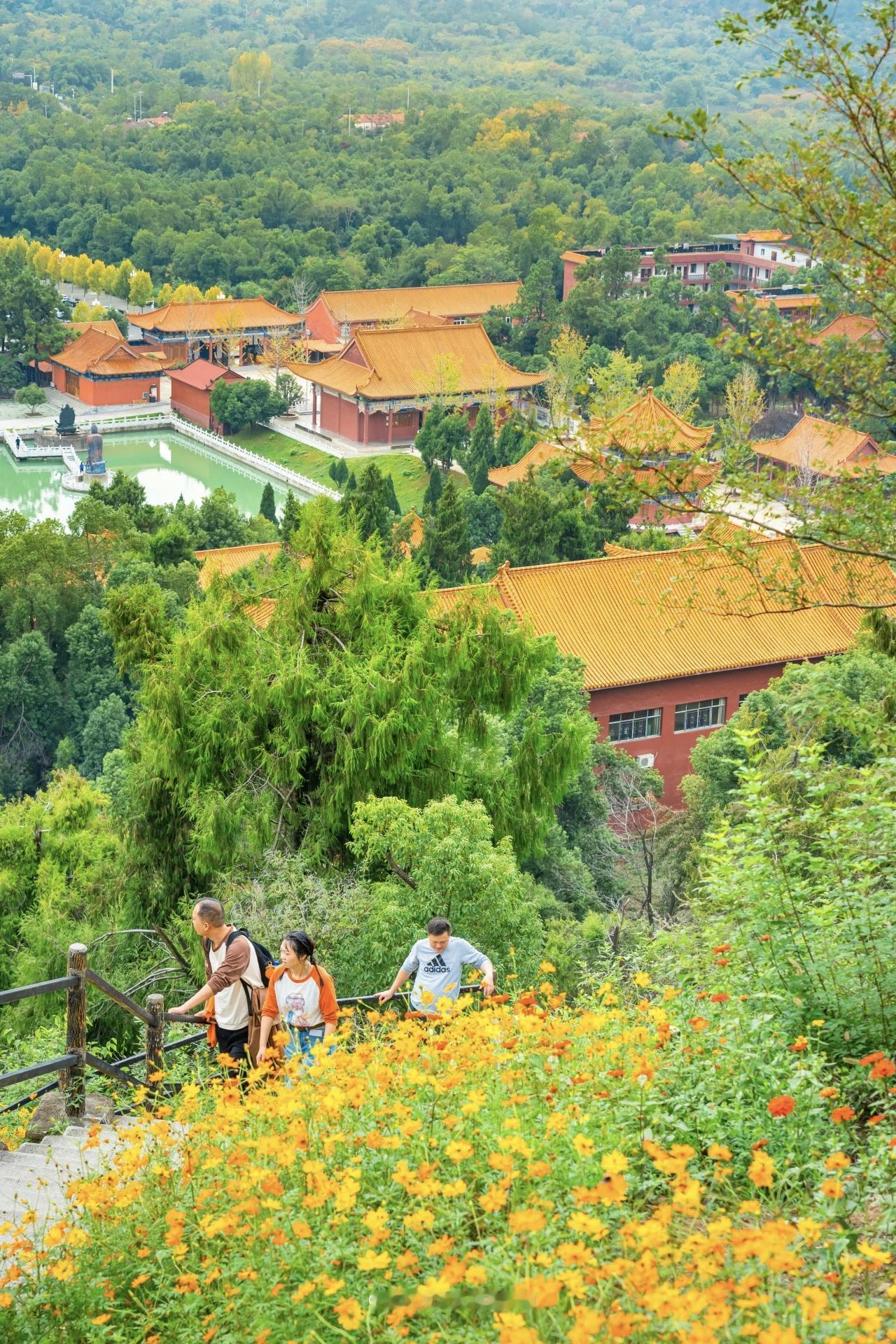 【家庭的快乐，在于你能否控制好自己的情绪】
        家庭的快乐，确实和控