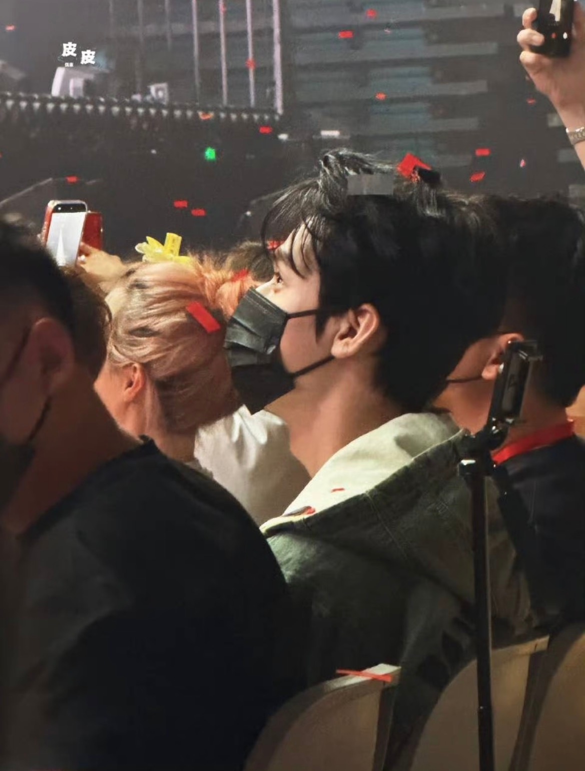 我去！龚俊来支持了！不敢想现场观众有多高兴吧龚俊去看刘宇宁的演唱会了龚俊现身刘宇