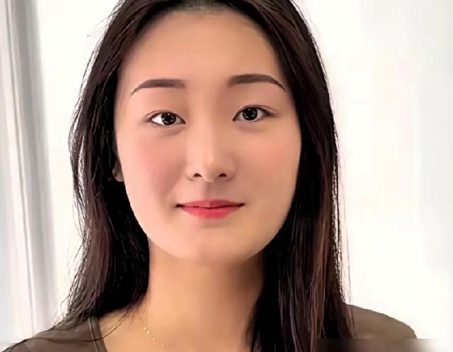 近年来，陈亚楠和朱小伟的事件再次引发公众关注，但从最新动态来看，她的事业已发生巨