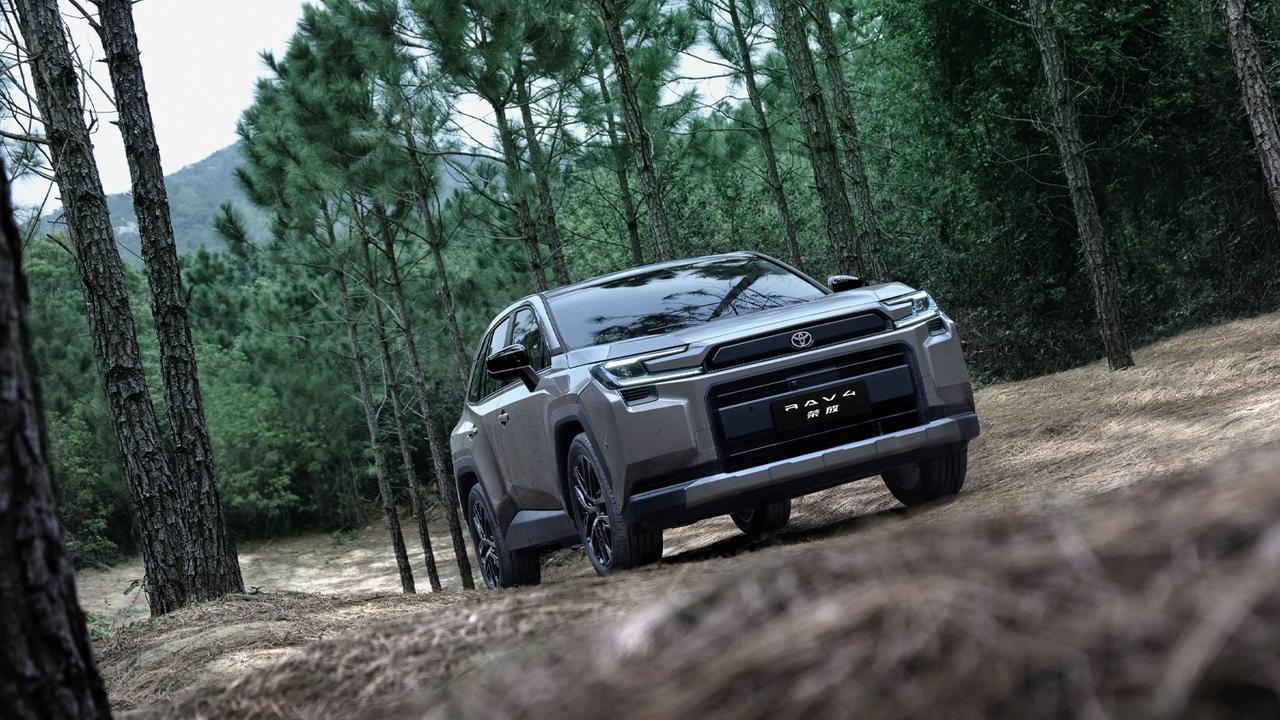 全球最厉害的发动机：
第一名：奔驰2.0T发动机
第二名：本田1.5T VTEC