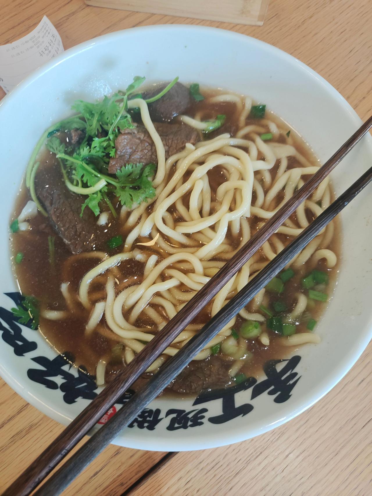 味道一般，价格有点小贵。小朋友爱吃