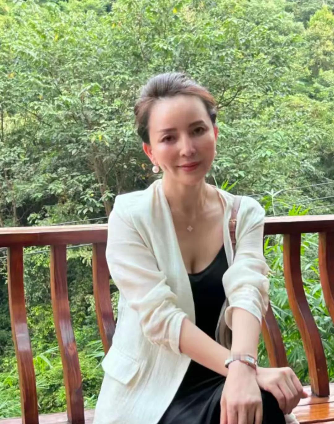 中年熟女，有活力，诱惑🫦满满