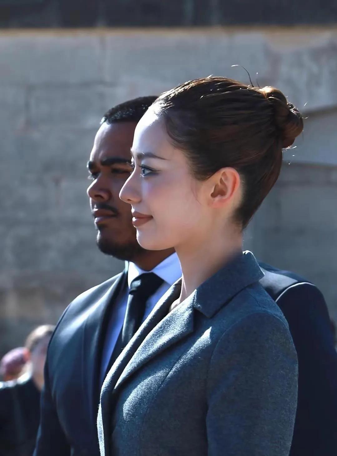 骨相美第一人非吉娜莫属，不接受反驳！

近些年，网络上突然兴起了一个词，用形容好