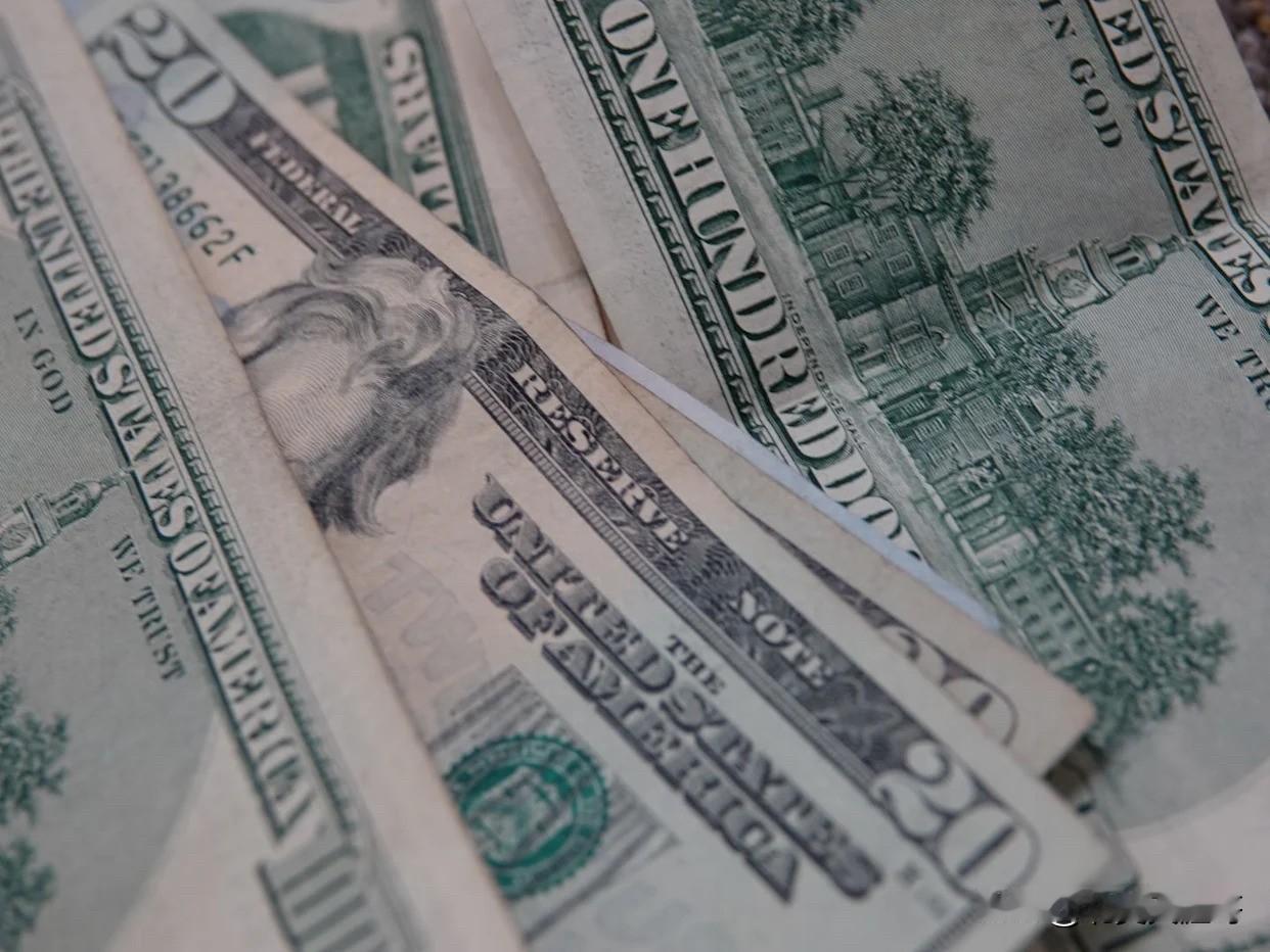 加州2025年最低工资

    随着2025年最低工资增长的宣布，加州的最低工