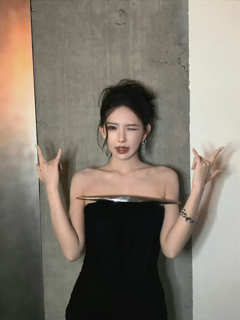 程潇cx程潇纪天骄cx程潇与晋长安 只有自己 才是这细碎生活里唯一的光.