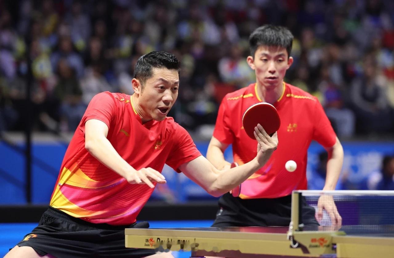 第十五届全运会乒乓球男团1/4决赛河北队vs上海队第一场:周雨/梁俨苧vs许昕/