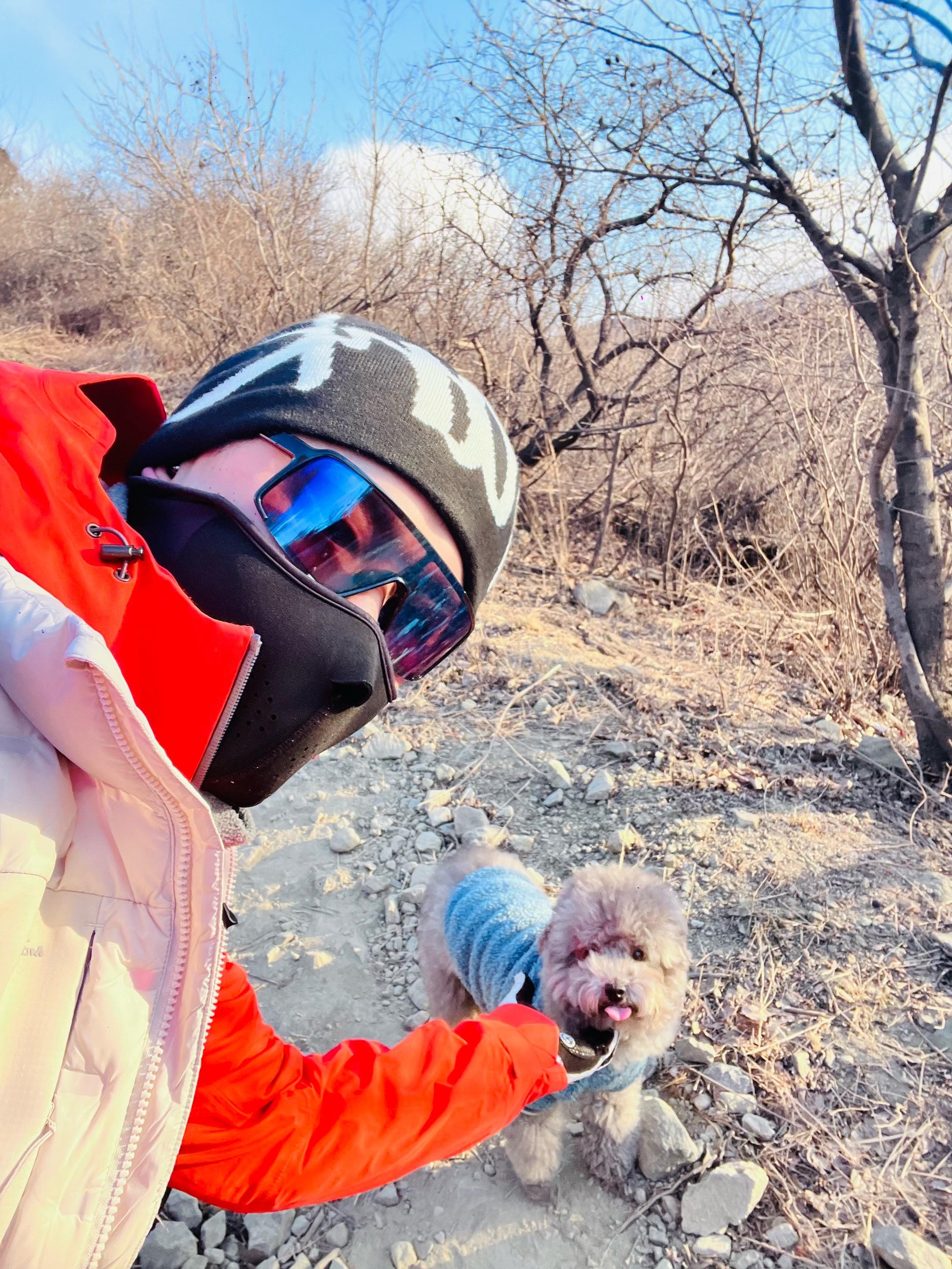 那是我第一次遇见那座山 我坚信自己可以跨越重重阻碍，路途中有很美景，我...