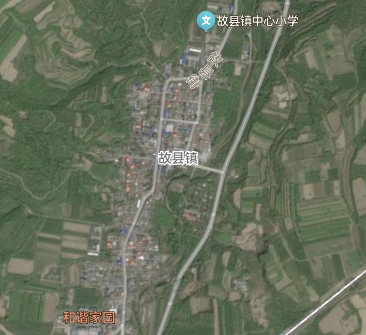 灵宝，故县镇，明明是个镇，却叫故县，因为它真的是，曾经。而且辈分还很高。
西汉初