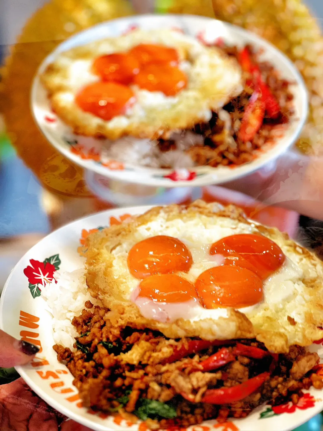 秒到曼谷！吃份地道漂亮煎蛋打抛饭🍳