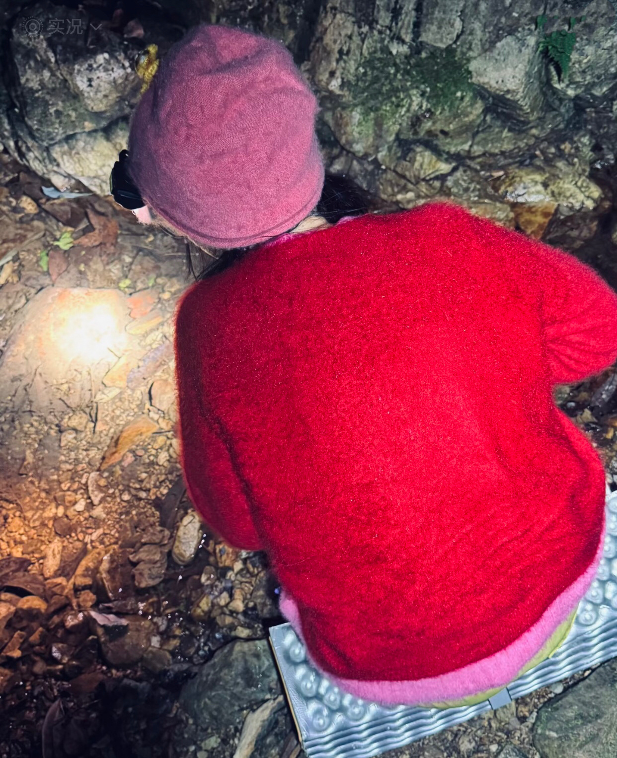 当你要去夜爬被奶奶知道在爬一种很老派的山不一定体面，但一定保暖微博冰雪季冬天就要