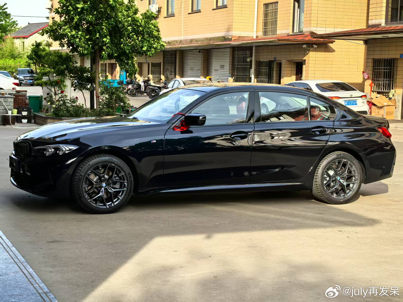 同学喜提宝马3系 330。在三线小县城BBA的影响力还是巨大的[鼓掌][鼓掌]宝