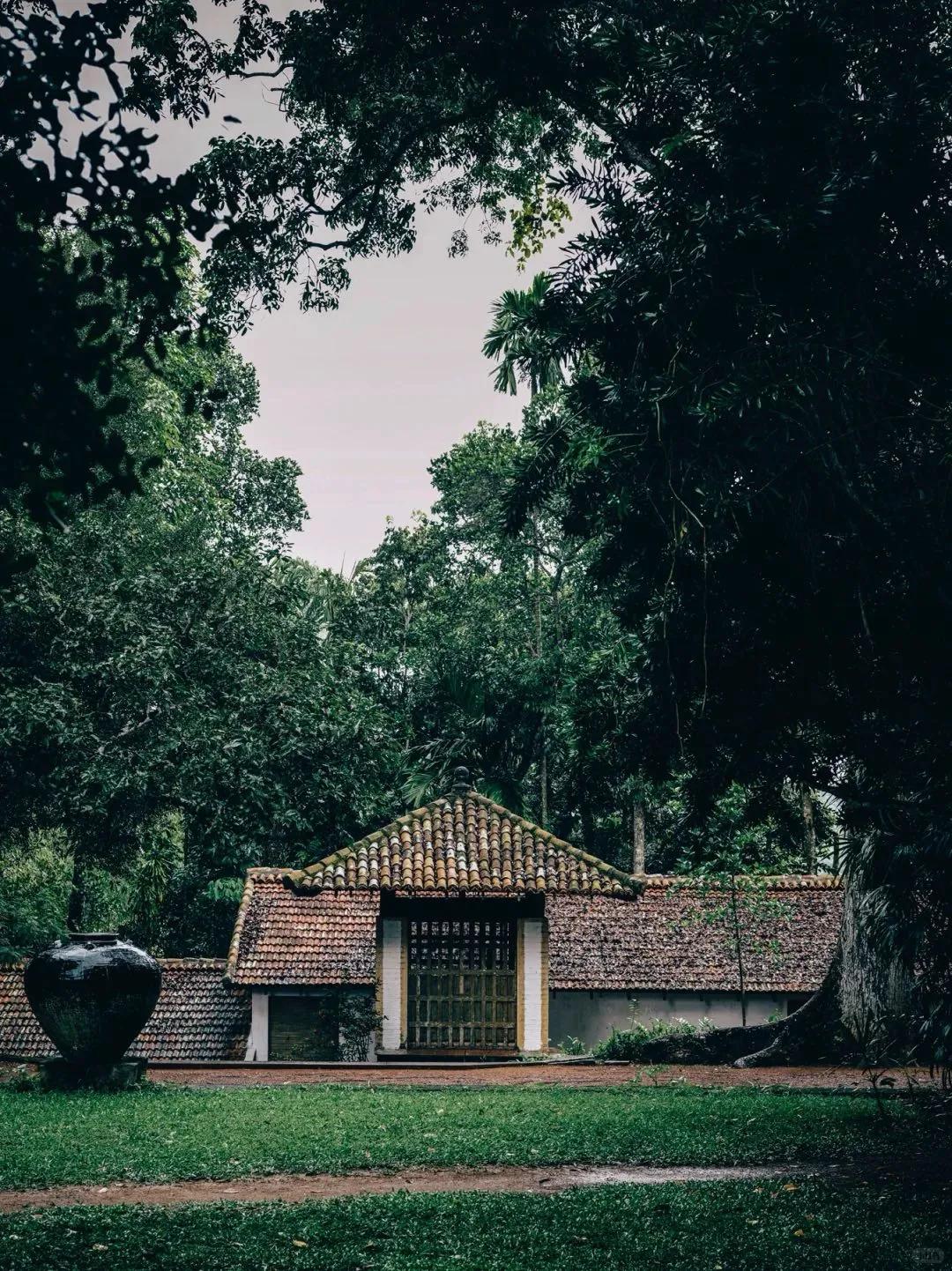 卢努甘卡庄园 & 由大师杰弗里·巴瓦设计，是热带现代主义景观设计的全球圣地 ！
