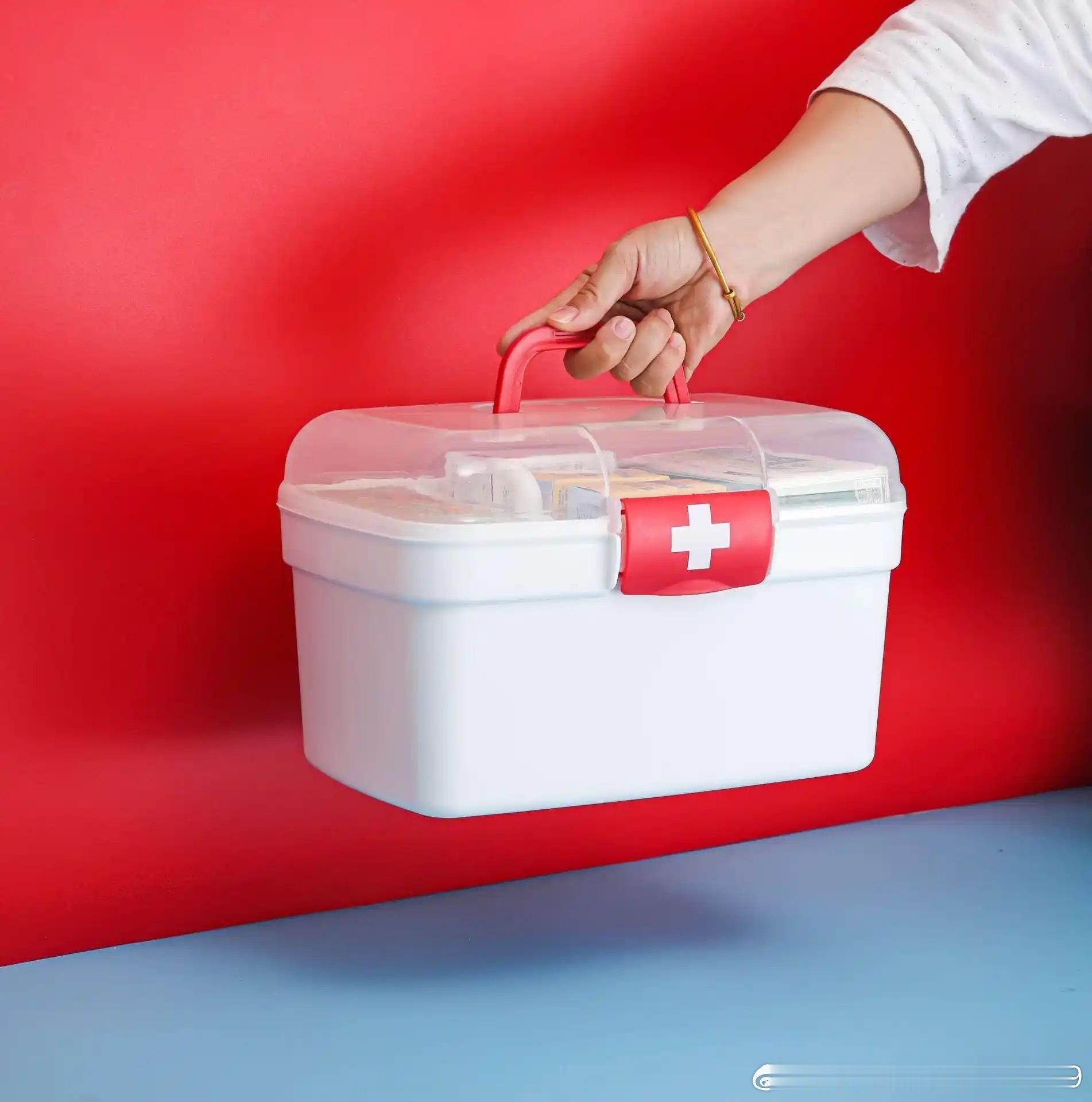 髋关节滑囊炎（有时也称为髋关节滑膜炎，但更特指滑囊的炎症）的治愈需要综合治疗和耐