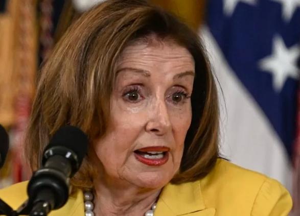 佩洛西将是美国甚至全世界的罪人！
如果不是她逼迫拜登退选，今天的美国和世界也许全