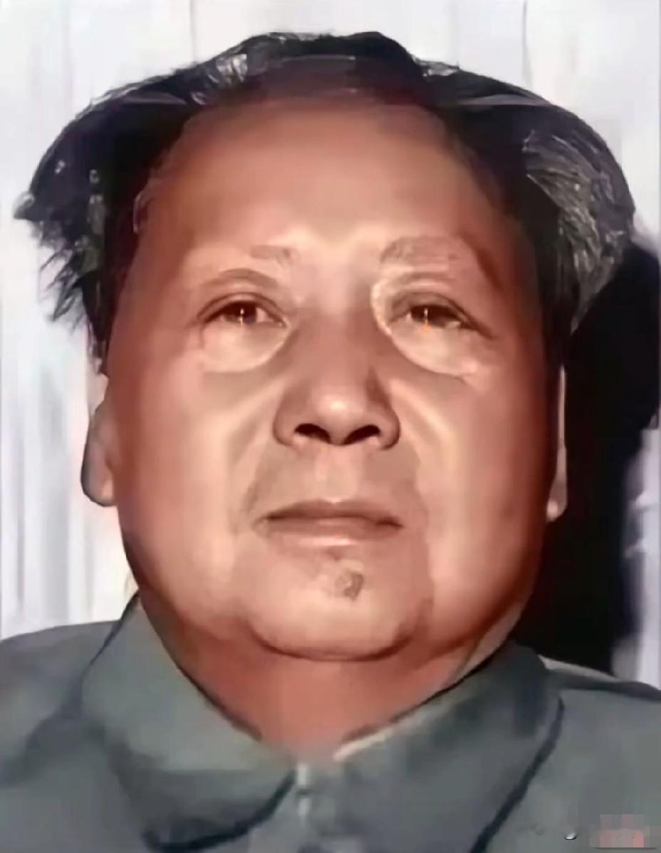 毛主席这张照片你见过吗？

1971年9月，毛主席南巡结束回到北京。据熟悉他的工