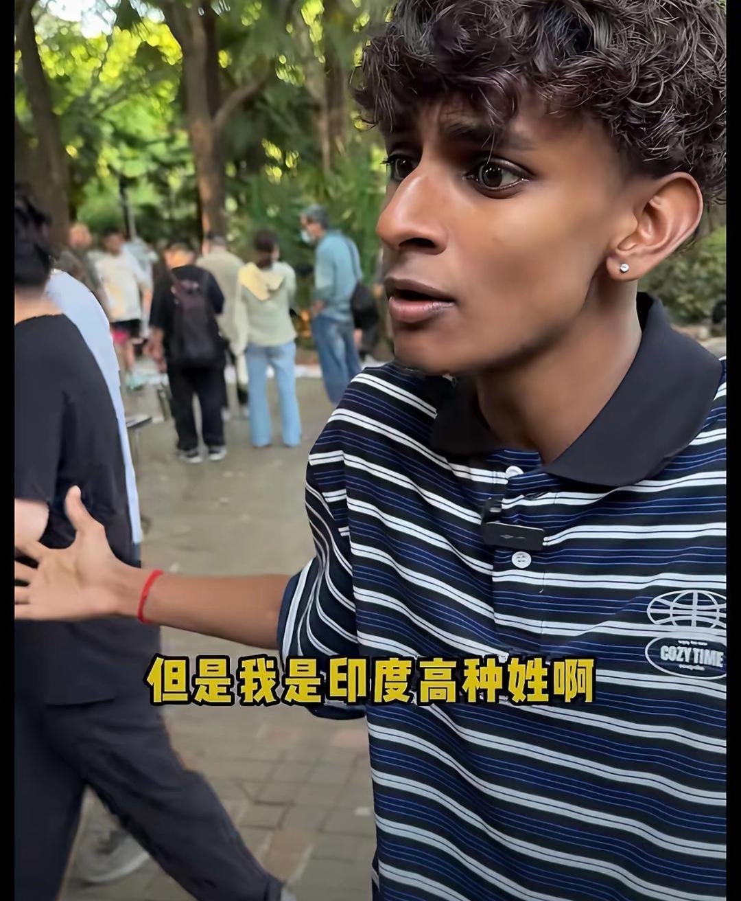 离谱！印度旅客空手想混进深圳，被香港海关当场拦下
几名印度旅客飞到香港口岸，声称