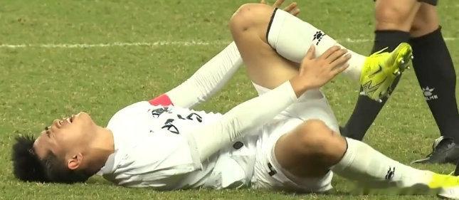 记者：彭啸应该是韧带损伤，联赛最后一轮可能是赶不上了山东泰山后卫彭啸在全运会的比