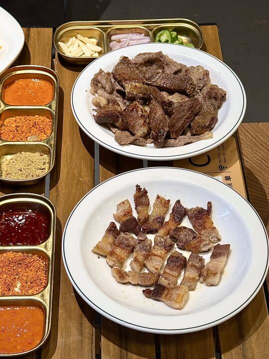 吃到了性价比zui高的烤肉。。。。。🥹