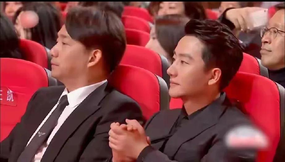 我是陈坤，此刻既激动又紧张。表演界有句话：没有小角色，只有小演员。有人演主角无数