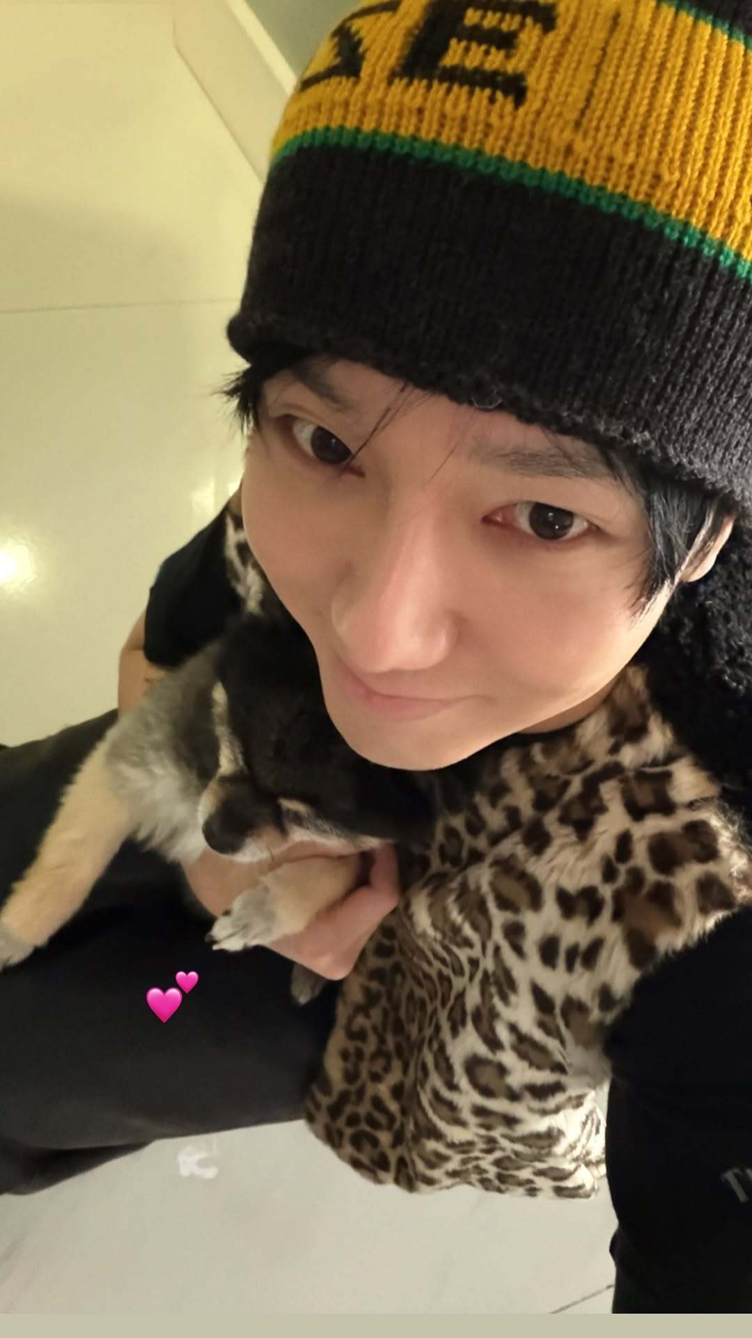 “CB百蓝_。260312金钟云 ins story更新： 