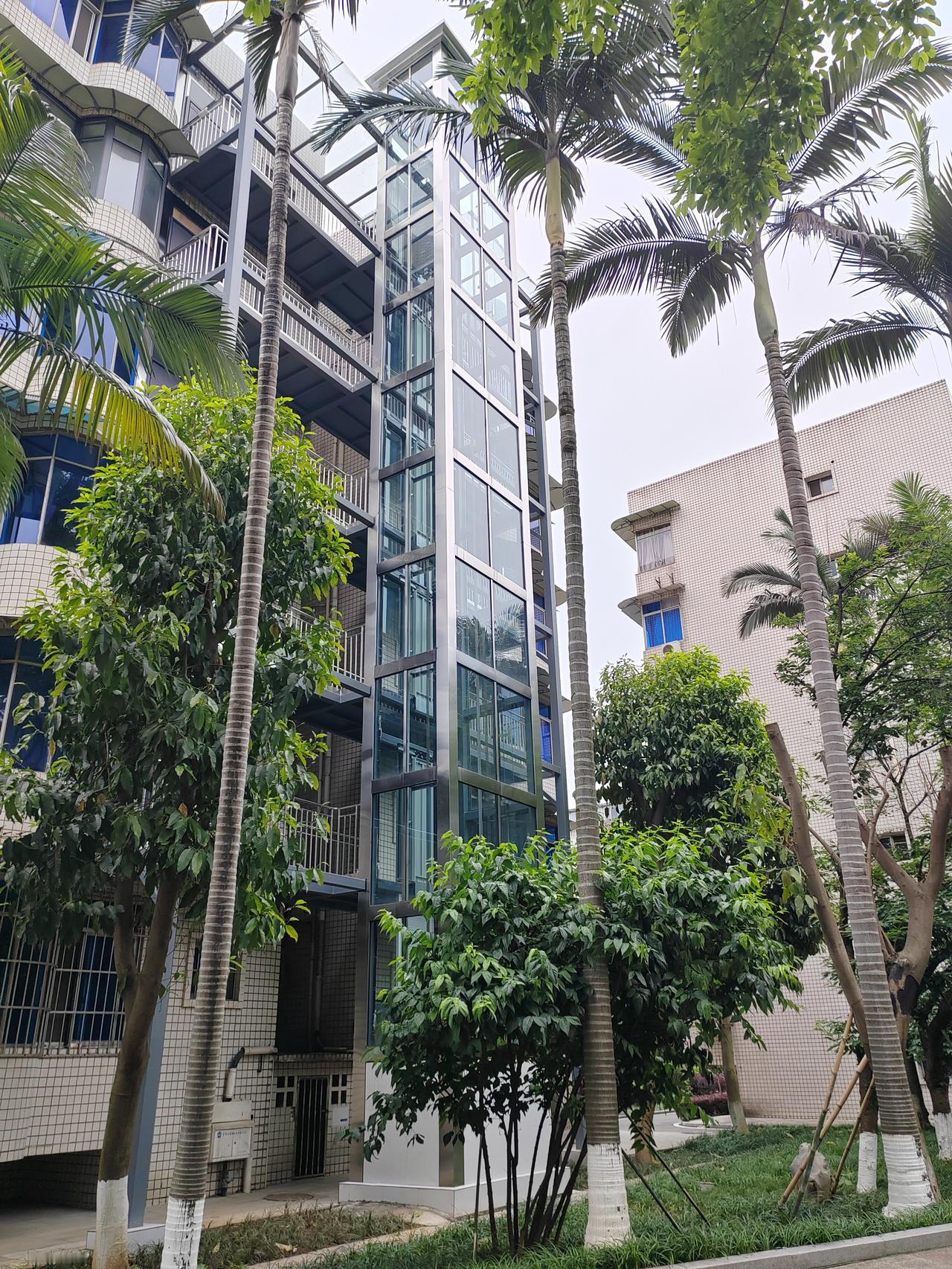 为什么有一些人老是觉得较为发达国家好，自己不如外国人

 从历史惯性、媒体滤镜及