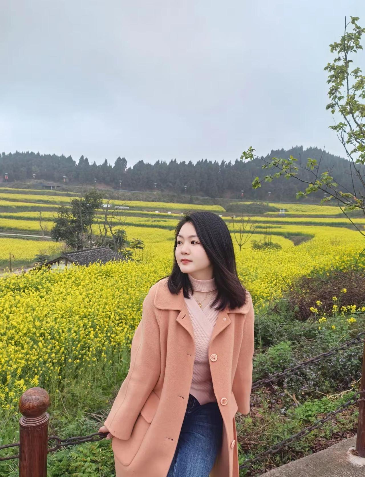 岁月赐我阅历，我还岁月温柔；人生下半场，守心自暖，浅笑安然。🌸花开