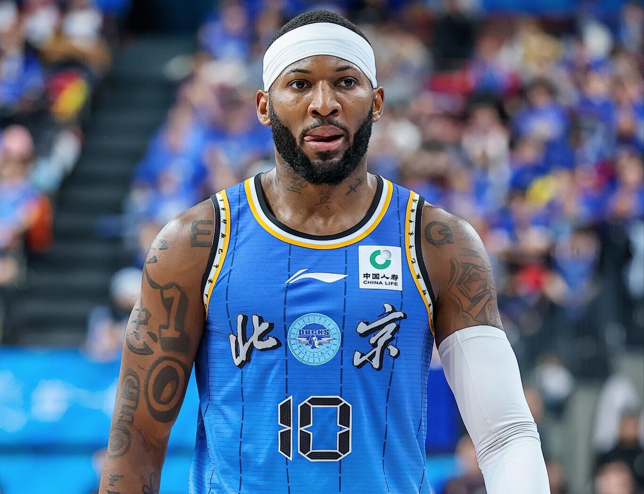 15分惨败！北京重金外援彻底迷失，15投仅4中，浪投成瘾坑惨全队

CBA常规赛