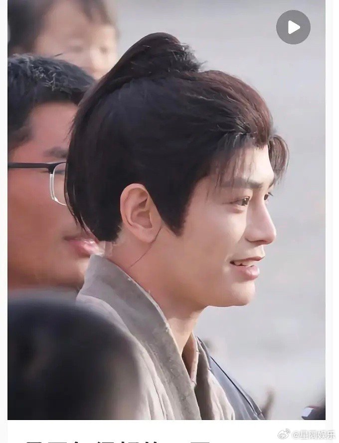 丁禹兮的侧脸，这么看也挺虐的 