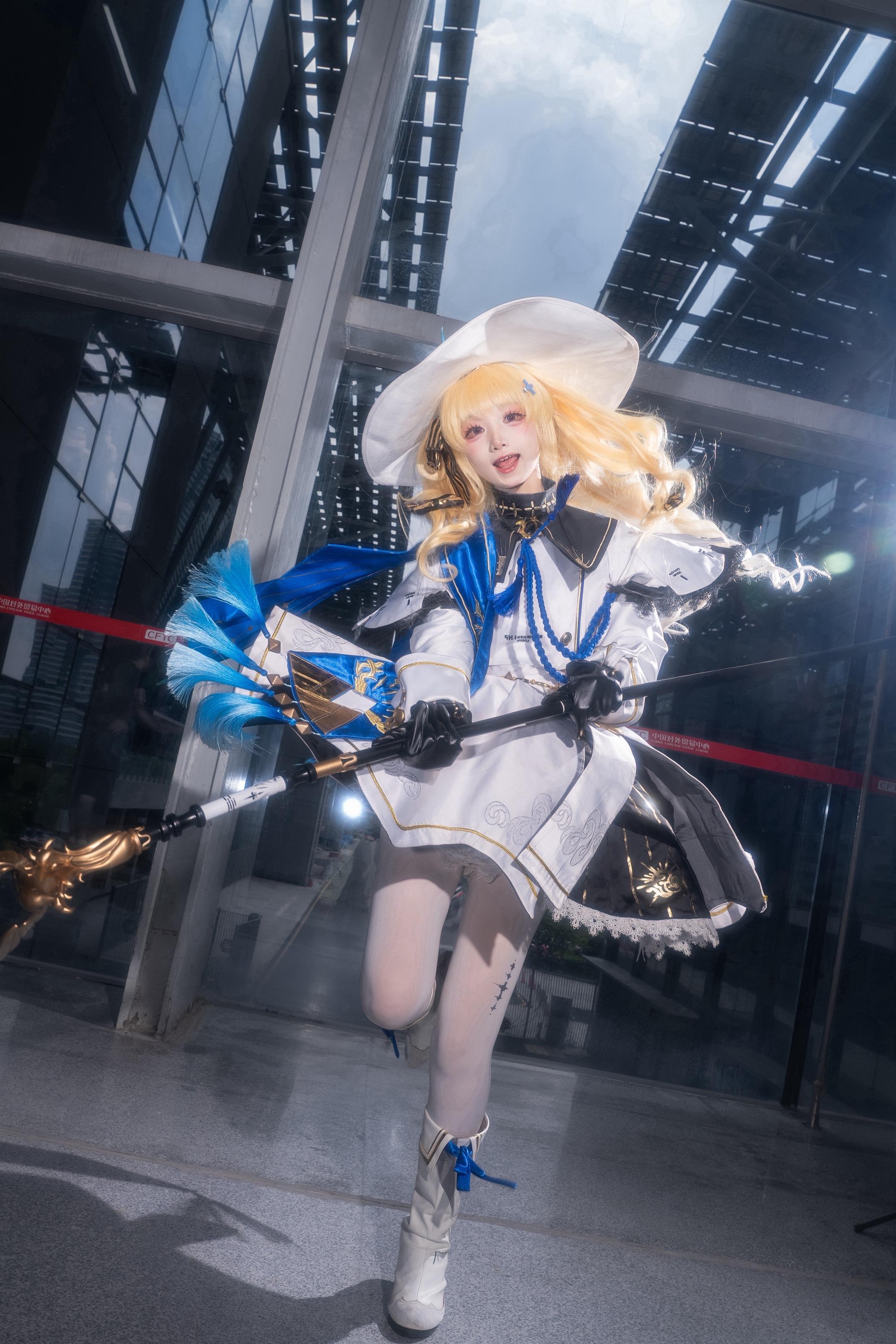 你是说现场随便抓抓就有这么多高质量cos.