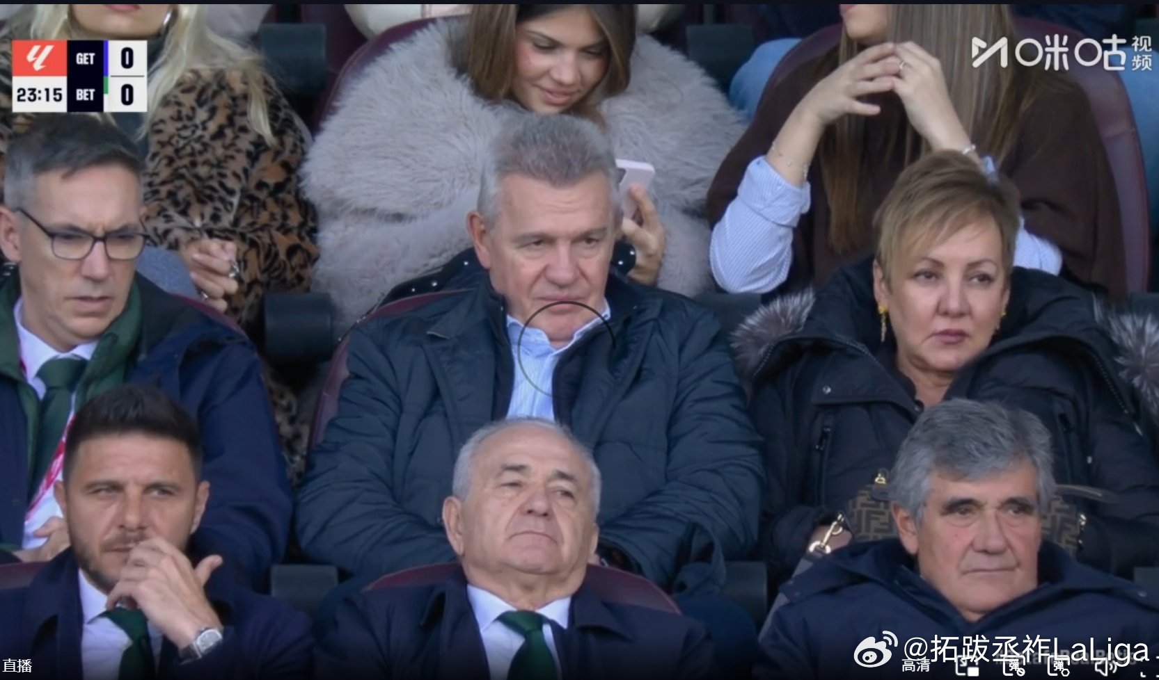 阿吉雷这是来看菲达尔戈？ 