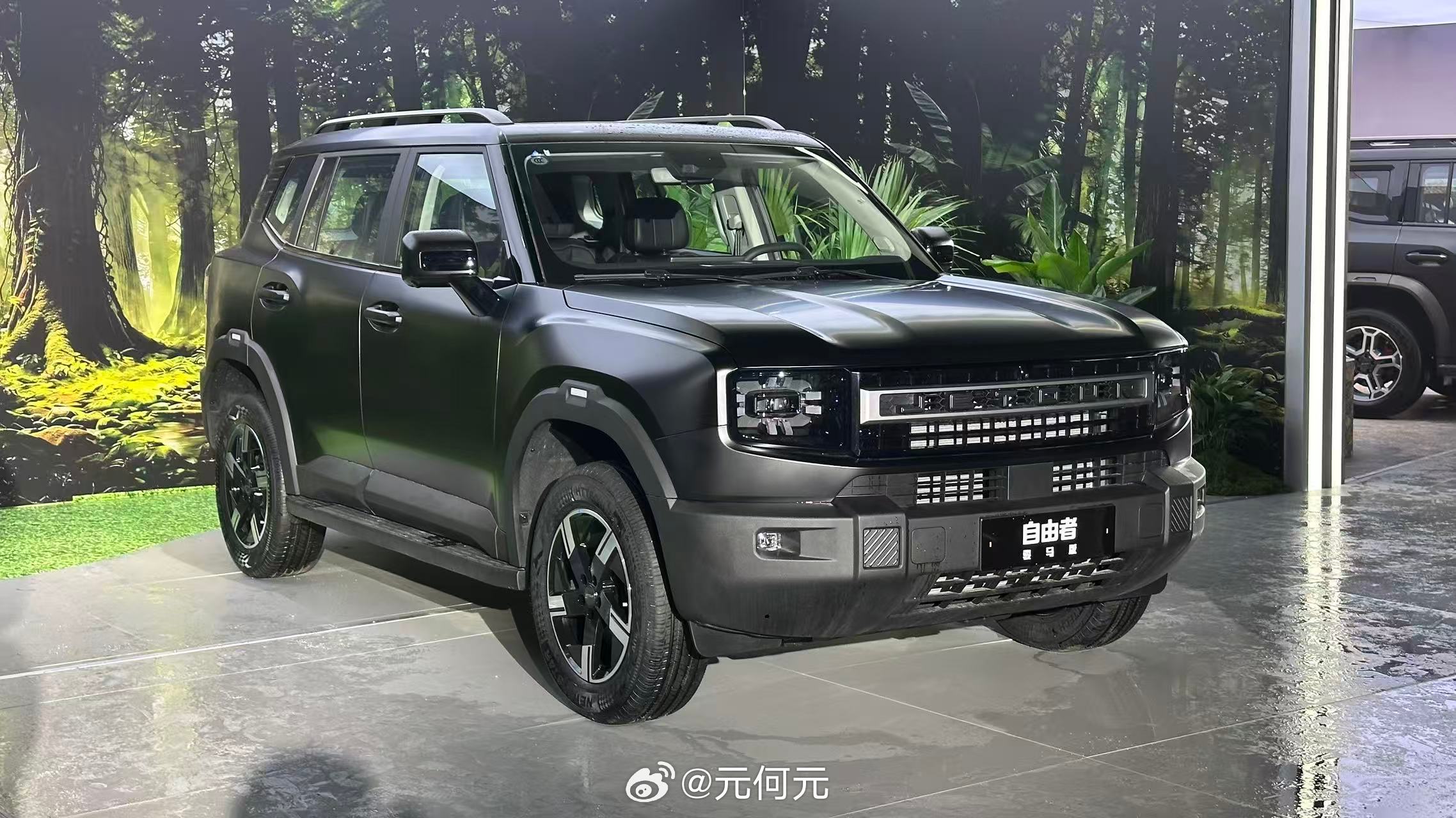 26年刚开始没多久，依旧卷方盒子！捷途自由者/旅行者分别推出骏马版。车型一高一低