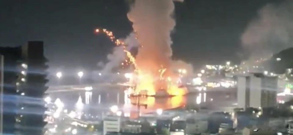 加拉加斯的火光，一场非对称对决的开始

2026年1月3日，加拉加斯的夜空被爆炸