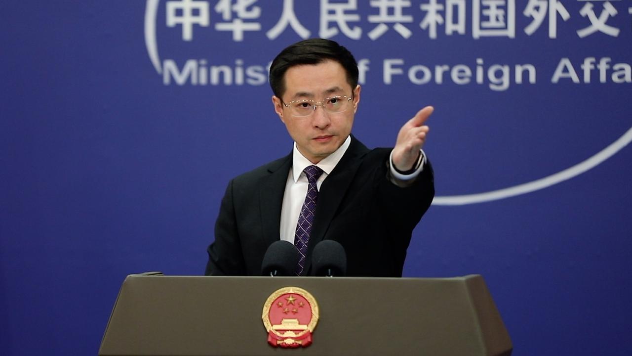 大家有没有留意到，我们对日本的官方叫法，发生了变化。
 
以前我们习惯叫“日本政