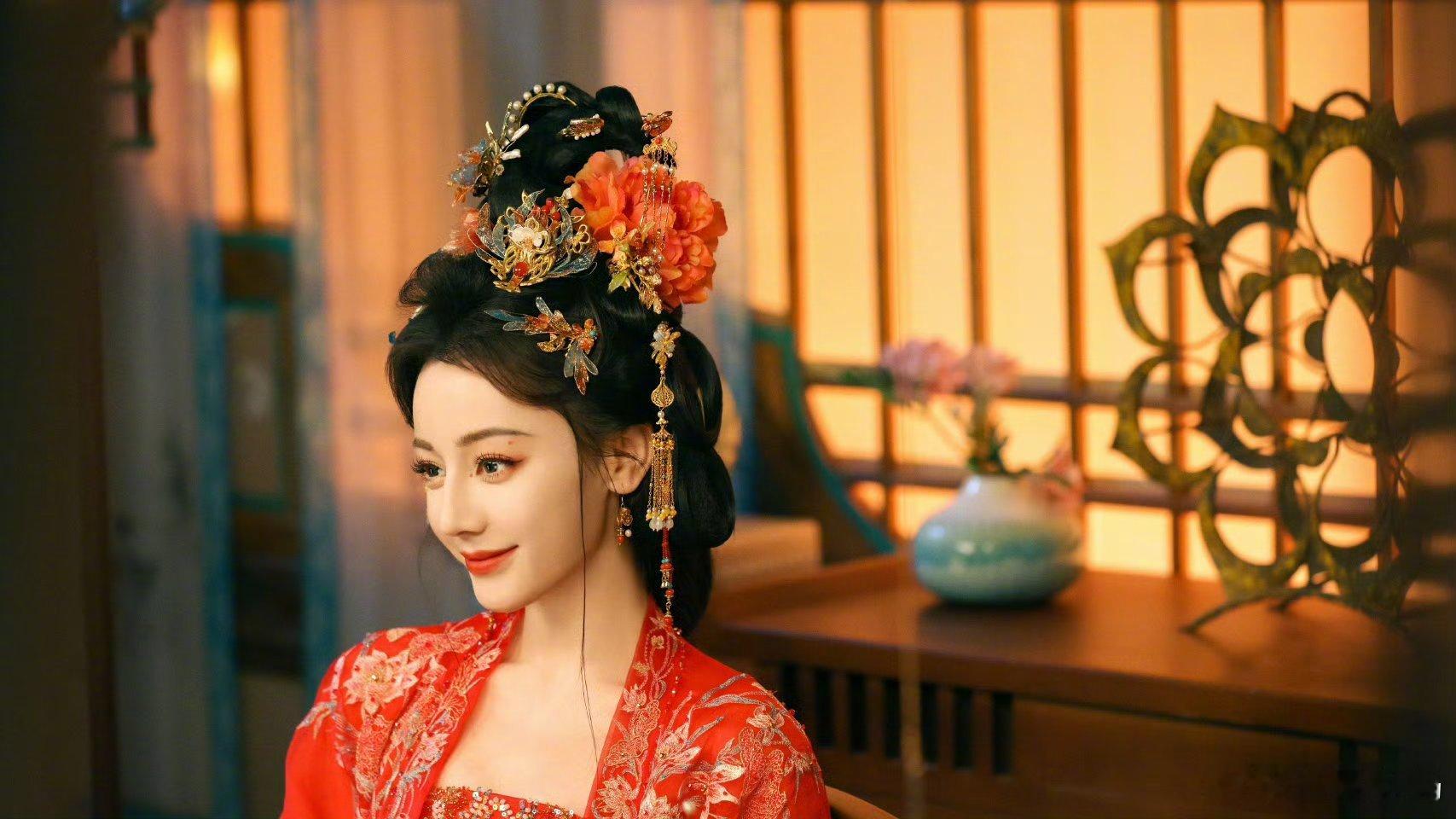 很适合搞建筑的一个绝美的头迪丽热巴花魁造型