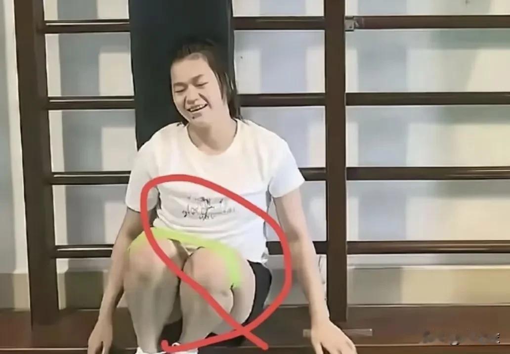 全红婵的运动生涯巅峰已过，而职业体育不是饭圈表演，主打情绪动力。

所以全红婵如