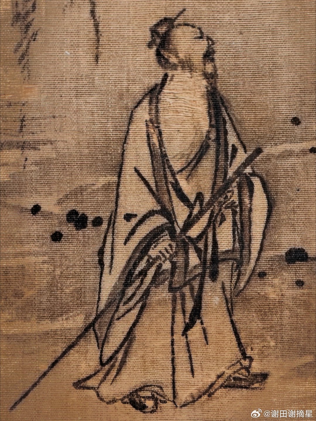 上海龙美术馆书画展，留白。有一件不错的宋代作品，仙人携鹤图，署名马远，未必真是马