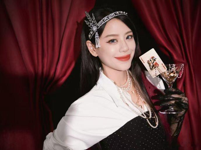江语晨五公至此0胜率 谁看完直接破防！江语晨是浪7公认的熟女门面，粉丝打投日夜不