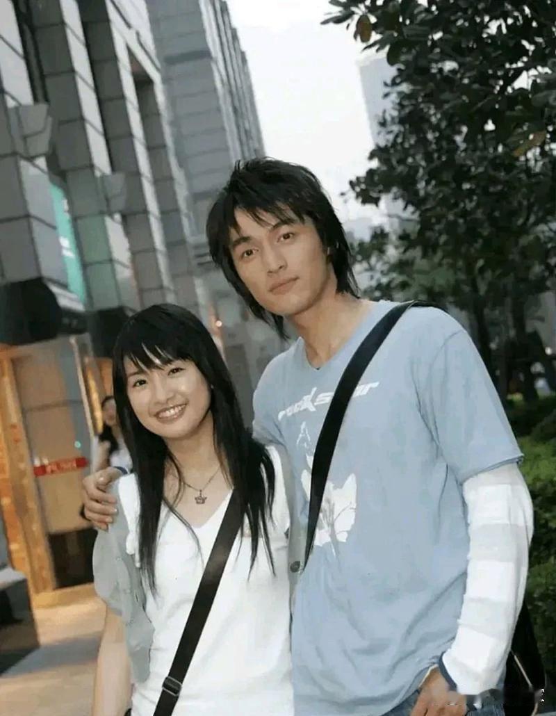 胡歌早年旧照，是初恋的味道吗？ 