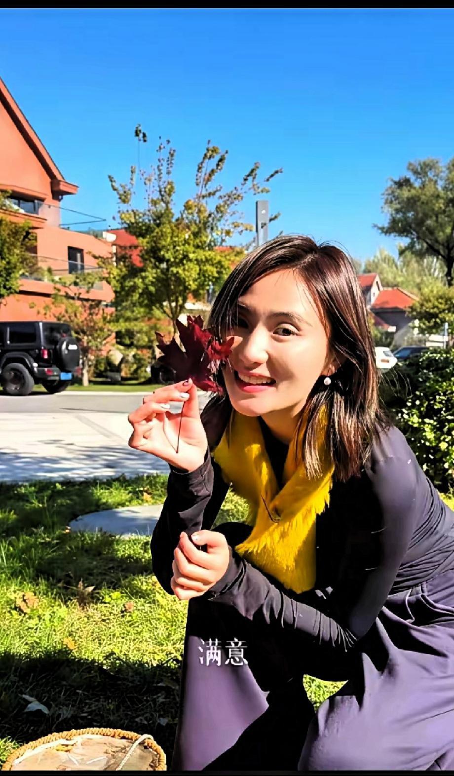 李亚鹏除了不会做生意，其它的还真的都是优点！
比如李亚鹏每周都雷打不动回前妻家，