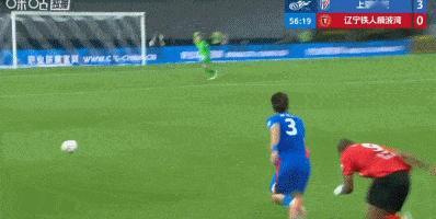 虽然是赢了，但这裁判还是…上海申花中超联赛上海申花vs辽宁铁人 上海·上海体育场