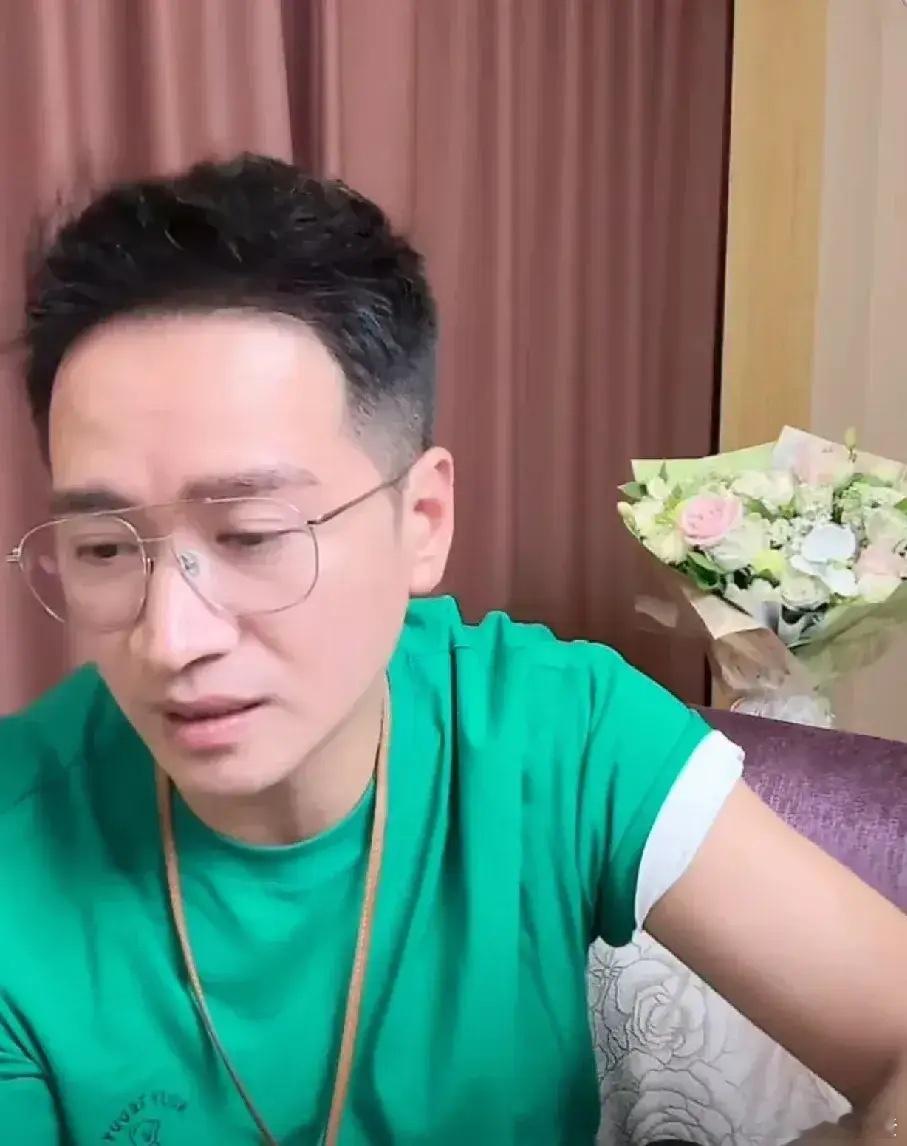 真没想到啊，于正那股傲娇劲儿最后把自己给坑了！拍了一辈子言情剧的于正，一直没能正