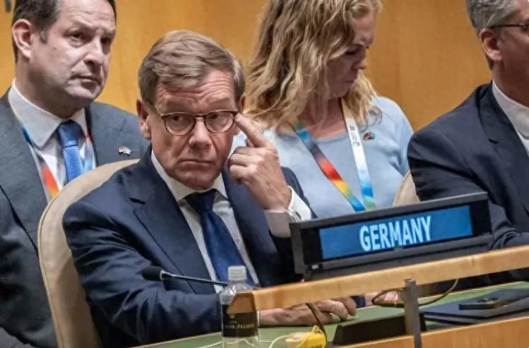德国竞选联合国安理会非常任理事国席位落败，葡萄牙与奥地利胜出。总理默茨遭遇外交重